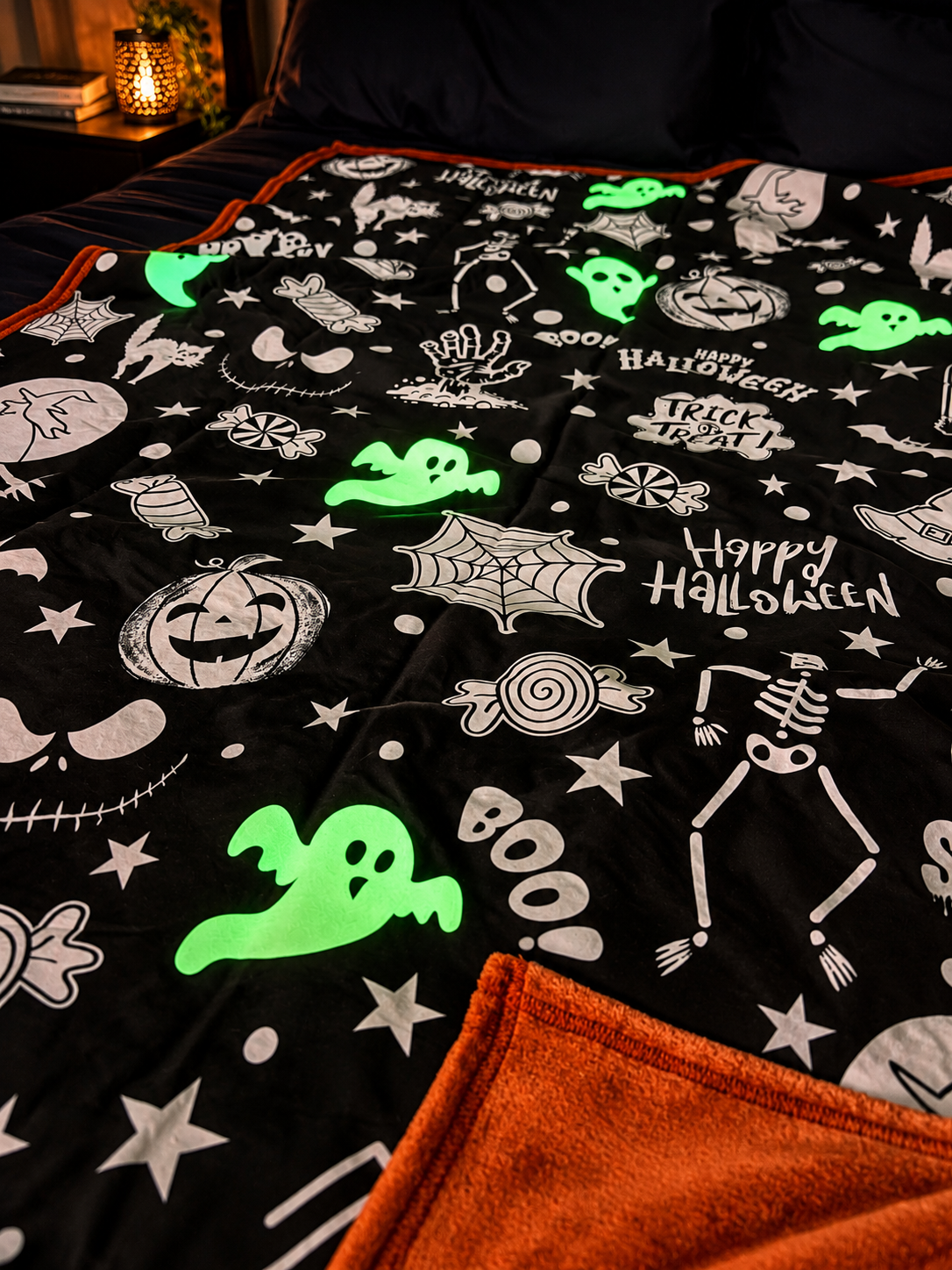 🎃 October Exclusive Orange Halloween Colourable Blanket 👻✨